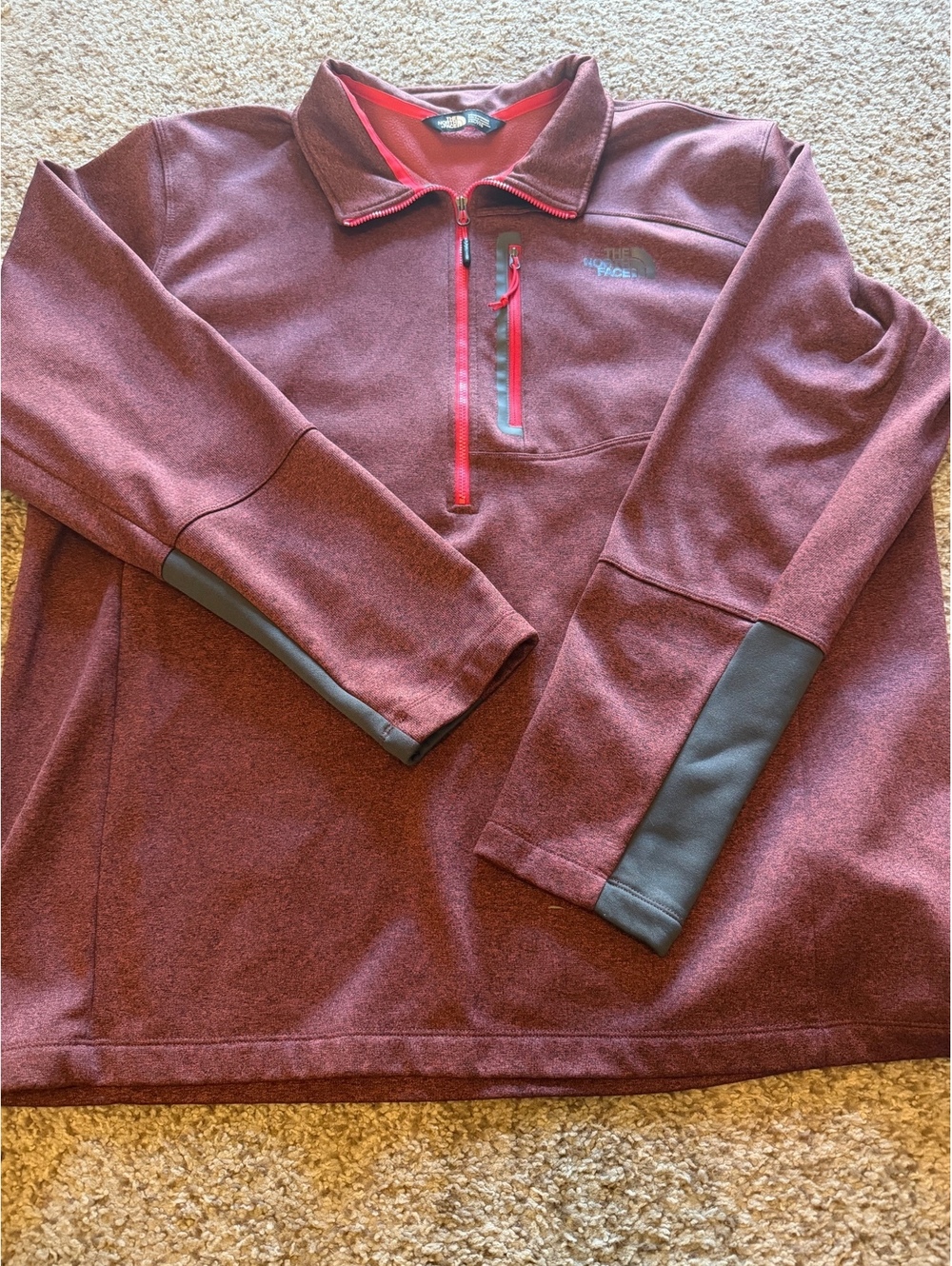 The North Face Men's XXL Burgundy Fleece Pullover Jacket